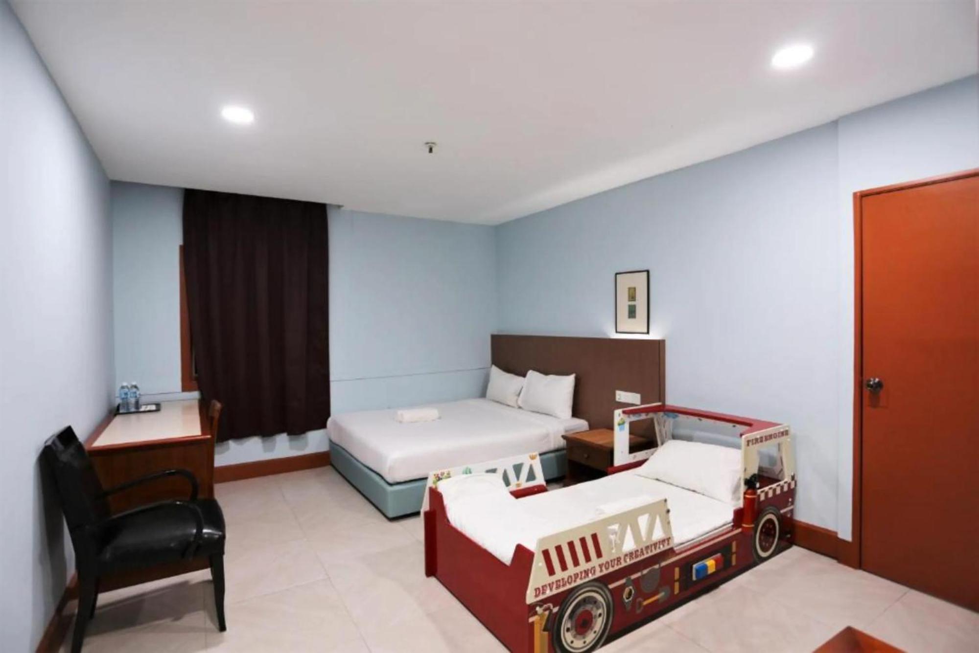 Orkid Hotel At Bukit Bintang クアラルンプール エクステリア 写真