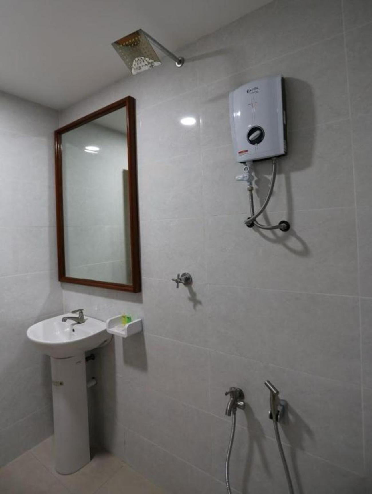 Orkid Hotel At Bukit Bintang クアラルンプール エクステリア 写真