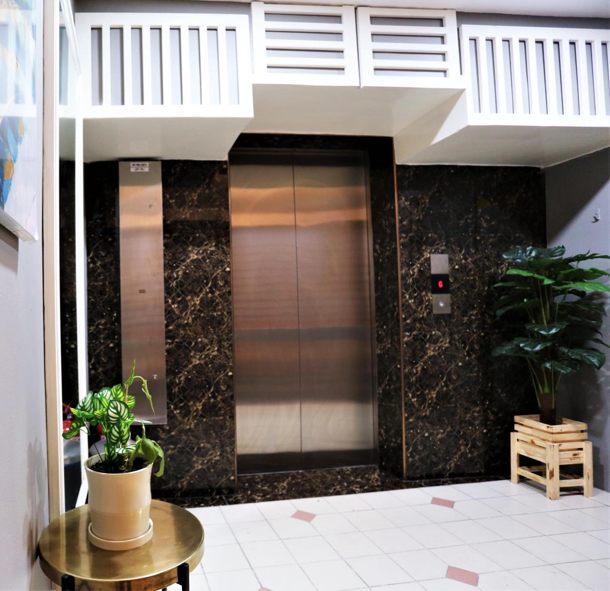Orkid Hotel At Bukit Bintang クアラルンプール エクステリア 写真