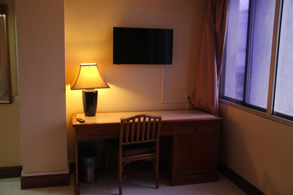 Orkid Hotel At Bukit Bintang クアラルンプール エクステリア 写真